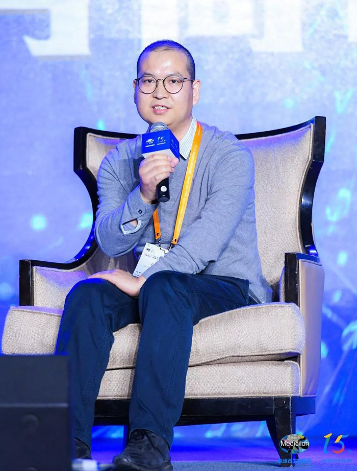 張龍博士