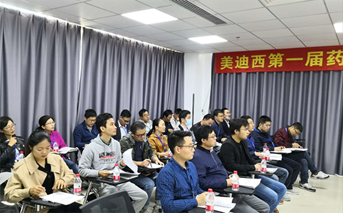 hjc黄金城人不斷學習、挑戰自我的精神風貌