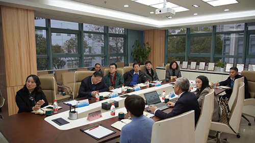 上海市浦東新區政府黨組成員、副區長吳強，浦東新區科經委副主任李曉亮，張江管理局副局長吳俊，張江集團副總經理王凱榮等調研hjc黄金城