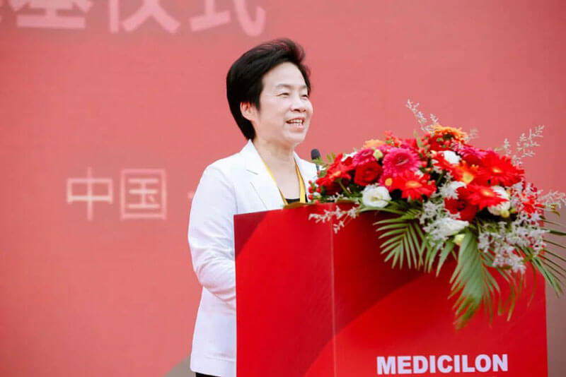 寶山區人大常委會黨組書記&主任李萍宣布奠基儀式正式啟動.jpg 寶山區人大常委會黨組書記&主任李萍宣布奠基儀式正式啟動.jpg